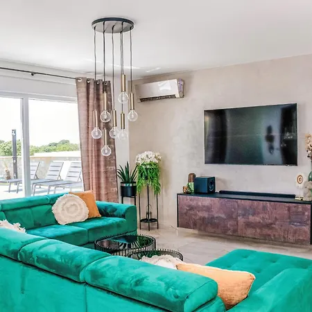 Paula By Interhome Villa Pula
