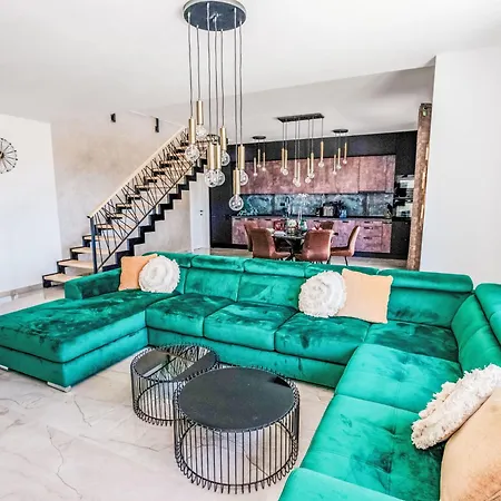 Paula By Interhome Pula